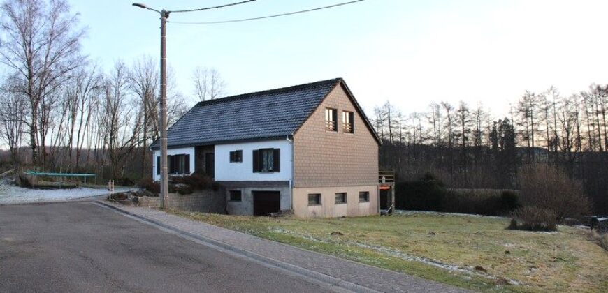 Superbe villa dans un quartier prisé de Libin.