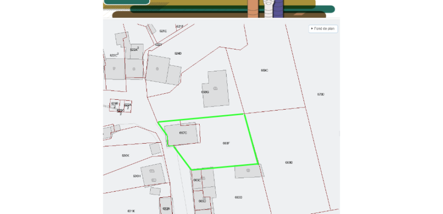 Beau terrain à bâtir de 923m²