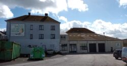 Vaste site exploitable sur plus de 1.880m²