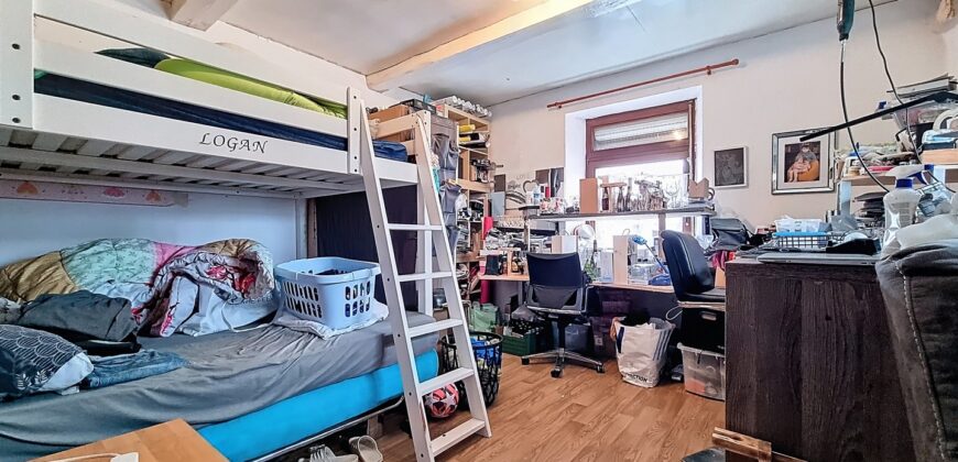 Belle maison en pierres du pays