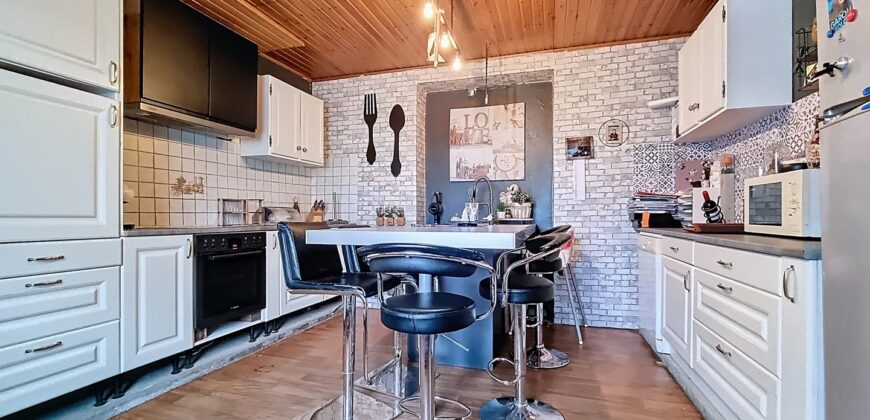 Belle maison en pierres du pays