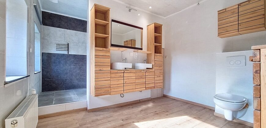 Superbe maison 4 chambres.