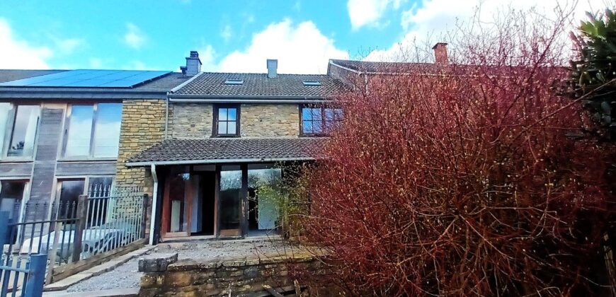 Maison en pierres du pays