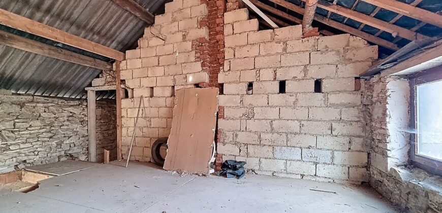 Grande maison en pierres