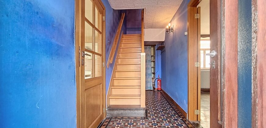 Grande maison en pierres