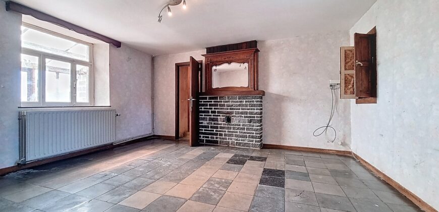 Grande maison en pierres