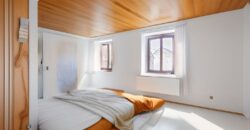 Grande maison en pierres