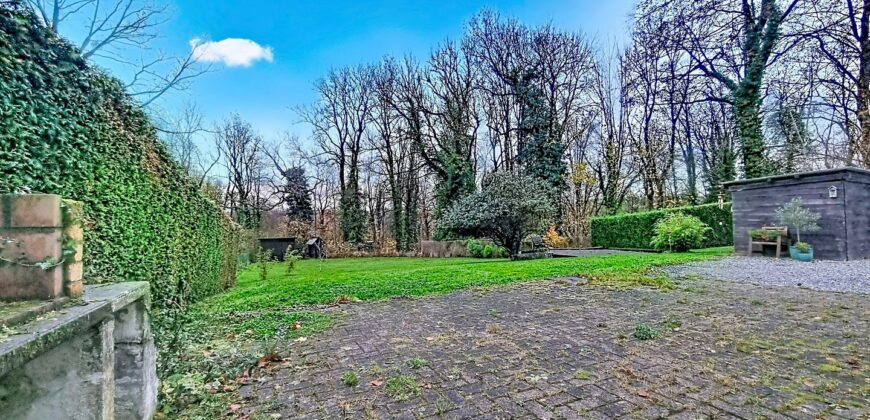 Villa récente dans un quartier prisé de Dinant