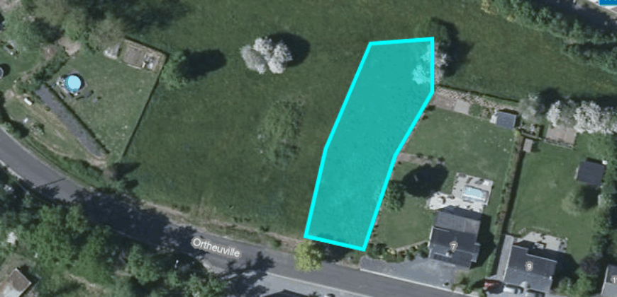 Très beau terrain à bâtir de plus de 1100m²