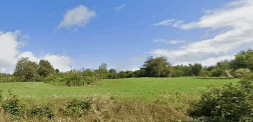 Très beau terrain à bâtir de plus de 750m²