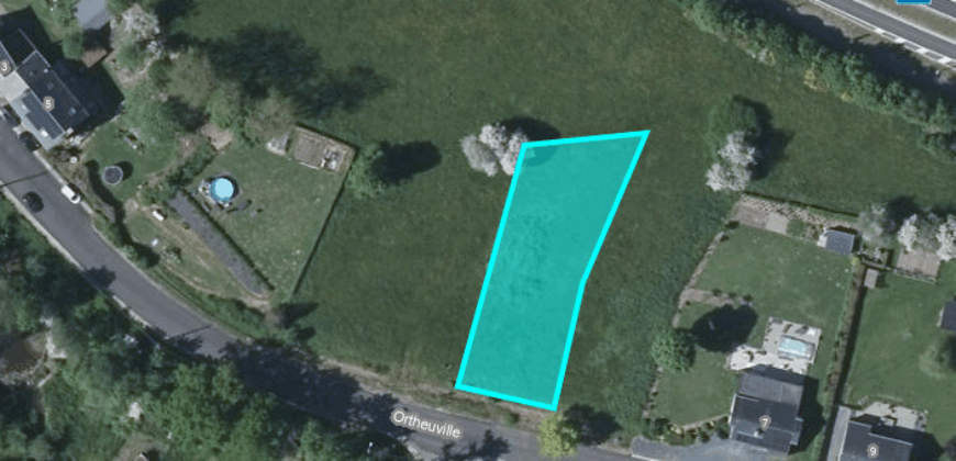 Très beau terrain à bâtir de plus de 1000m²