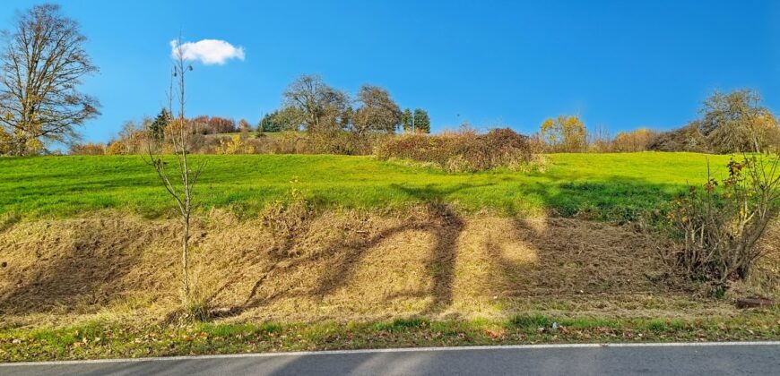 Très beau terrain à bâtir de plus de 1100m²