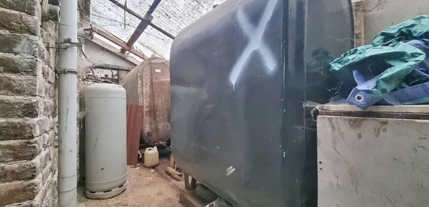 Grande maison 4 chambres à rénover, exploitable sur plus de 250m²