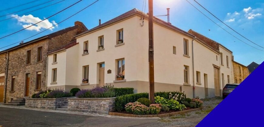 Grande maison 4 chambres à rénover, exploitable sur plus de 250m²