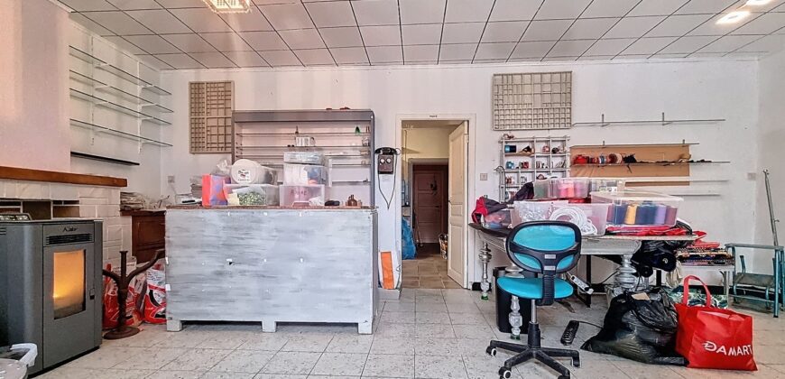 Grande maison 4 chambres à rénover, exploitable sur plus de 250m²