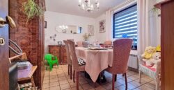 Avis aux investisseurs, deux maisons sur un terrain de plus de 1600m²