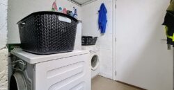 Avis aux investisseurs, deux maisons sur un terrain de plus de 1600m²