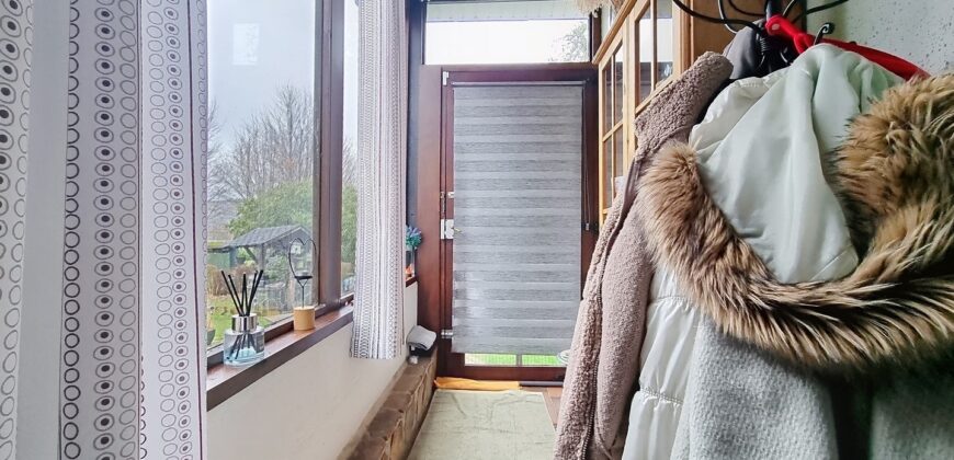 Avis aux investisseurs, deux maisons sur un terrain de plus de 1600m²