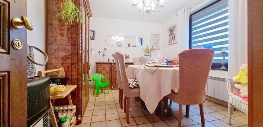 Avis aux investisseurs, deux maisons sur un terrain de plus de 1600m²