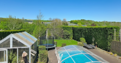 Superbe villa 5 chambres avec piscine sur un terrain de plus de 3.000m²