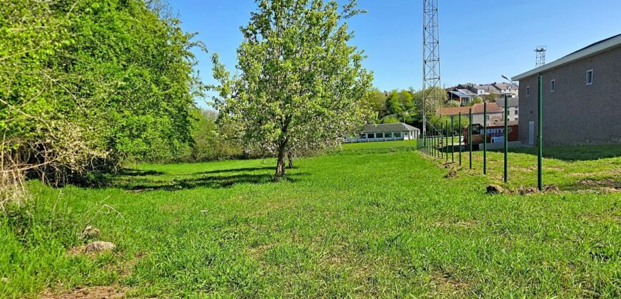 Superbe villa 5 chambres avec piscine sur un terrain de plus de 3.000m²