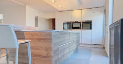 Superbe villa 5 chambres avec piscine sur un terrain de plus de 3.000m²