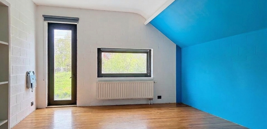 Superbe villa 5 chambres avec piscine sur un terrain de plus de 3.000m²