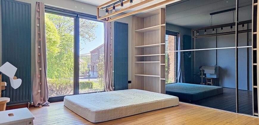 Superbe villa 5 chambres avec piscine sur un terrain de plus de 3.000m²